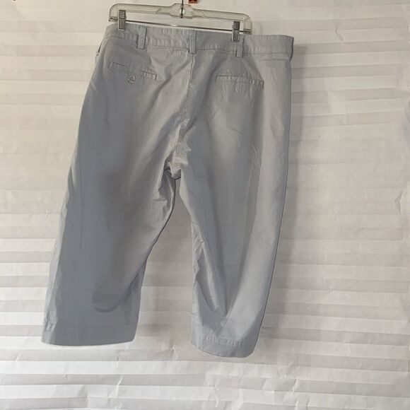 Lee Women's Just Below the Waist Blue Capri Pants Size 24W Stretch Comfort Denim - Picture 2 of 3